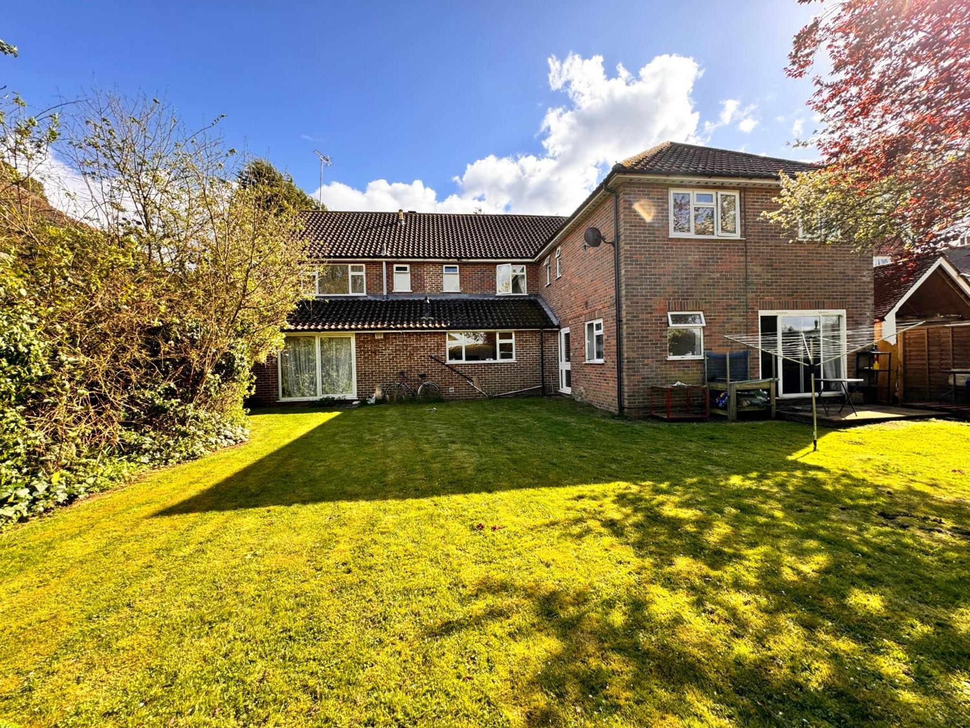 High Trees Guest House Gatwick Horley Dış mekan fotoğraf