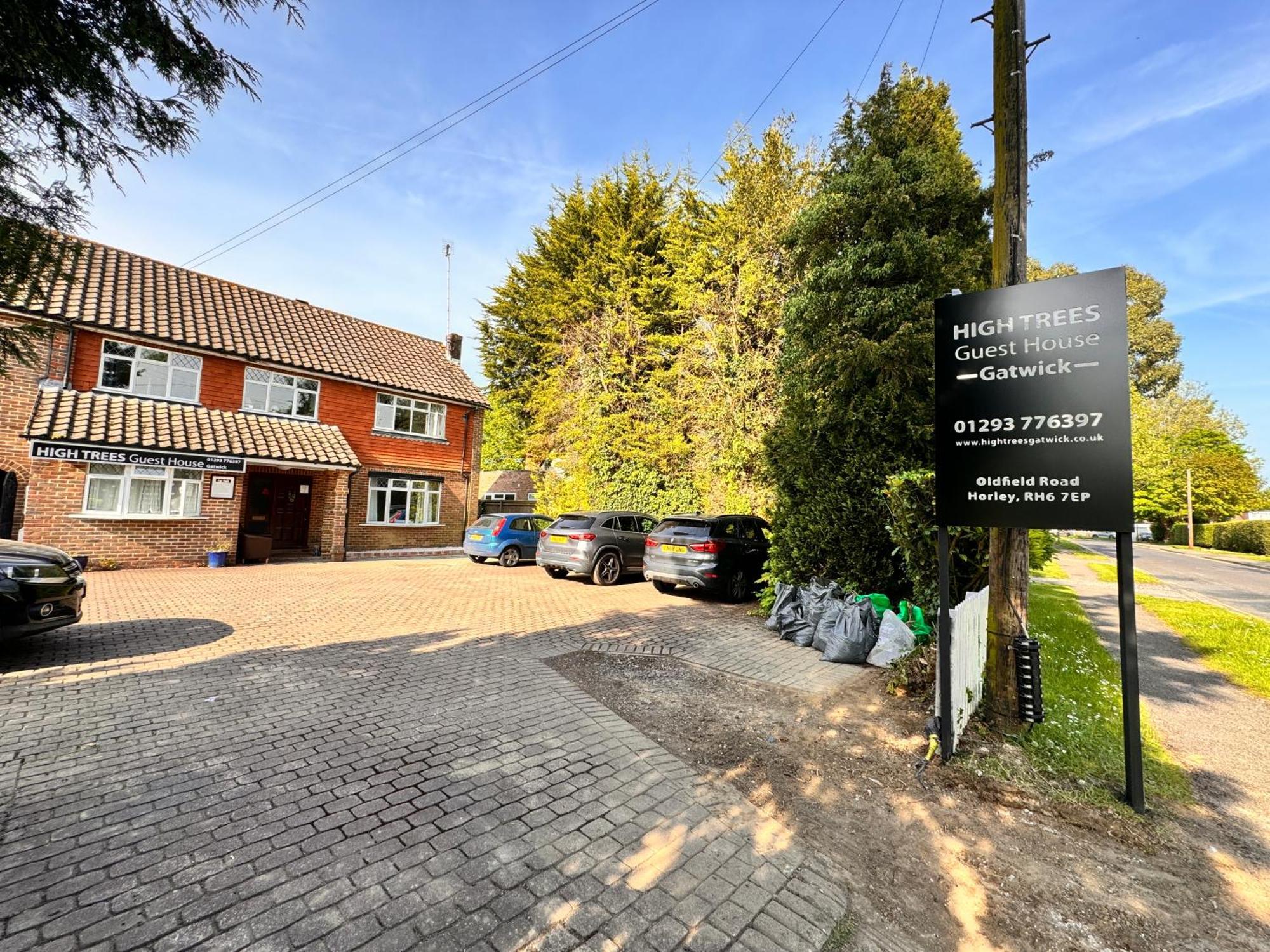 High Trees Guest House Gatwick Horley Dış mekan fotoğraf