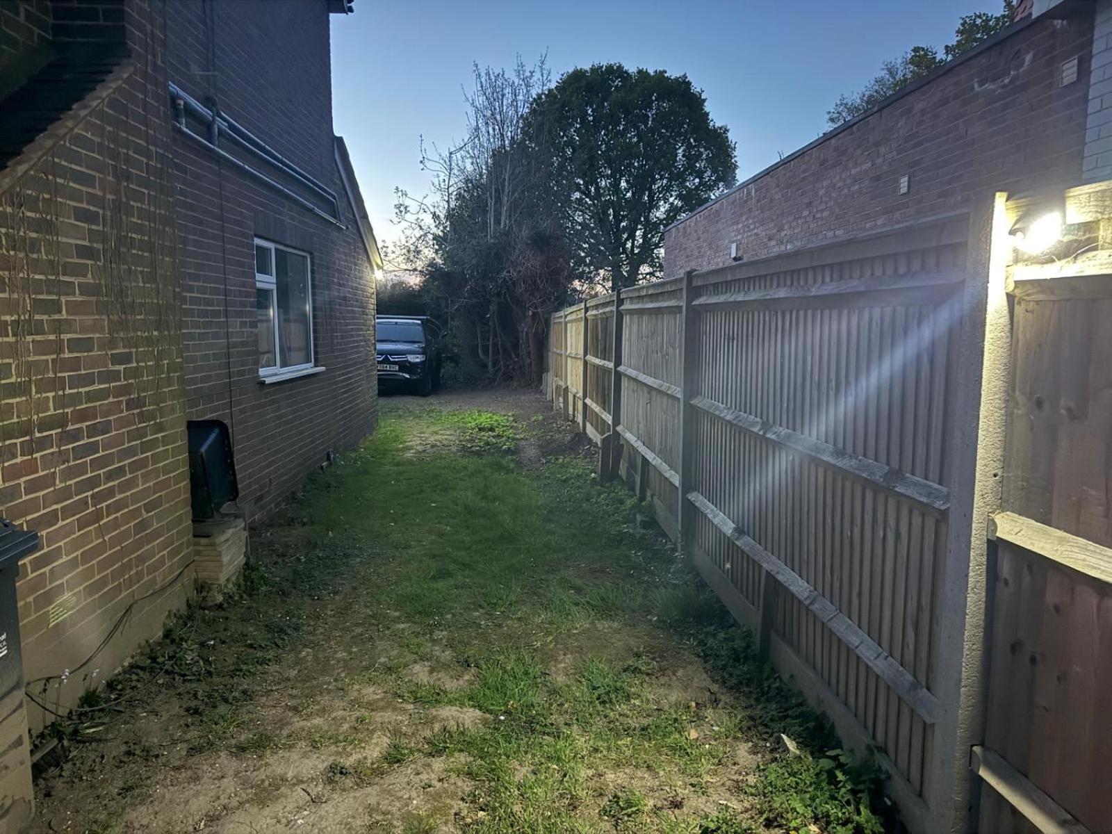High Trees Guest House Gatwick Horley Dış mekan fotoğraf